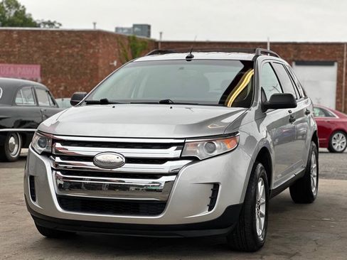 Used 2013 Ford Edge SE FWD image 3