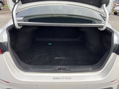 Used 2021 Nissan Sentra SR FWD image 9