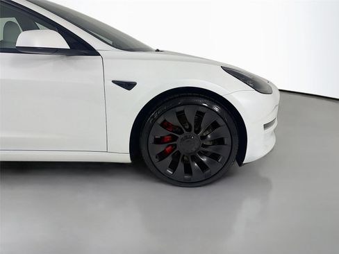 Used 2023 Tesla Model 3 Performance image 24
