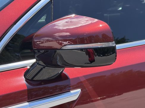 Certified 2025 Kia Sorento S FWD image 30