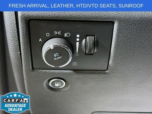 Used 2019 Jeep Grand Cherokee Overland AWD/4WD image 11