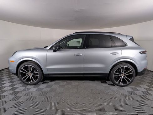 New 2026 Porsche Cayenne image 2