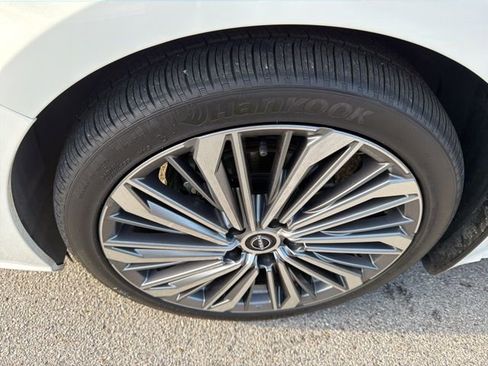 Used 2025 Nissan Altima 2.5 SL image 11