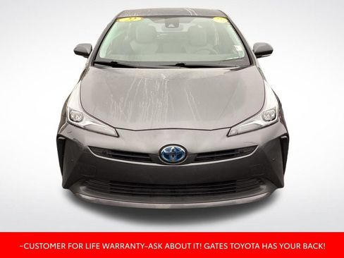 Used 2022 Toyota Prius LE FWD image 2