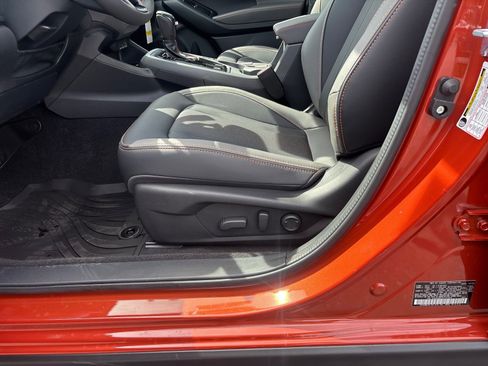 New 2025 Subaru Crosstrek 2.5i Limited w/ Popular Package #3A image 13