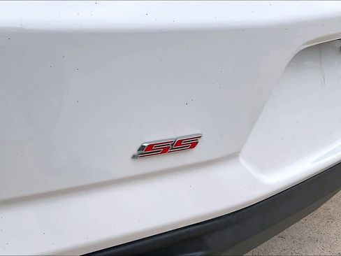 Used 2020 Chevrolet Camaro SS RWD image 11