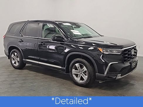 Used 2025 Honda Pilot EX-L image 3