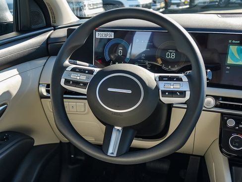 New 2026 Hyundai Tucson SEL image 17