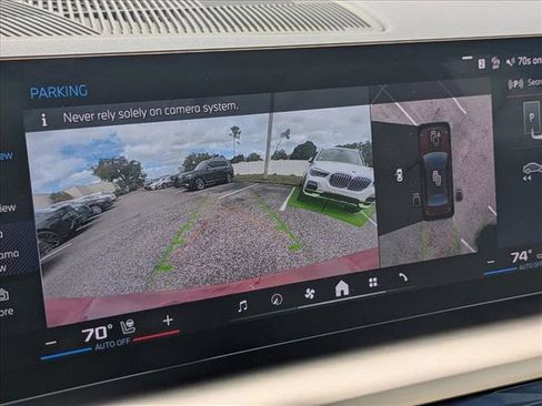 Used 2025 BMW i5 M60 w/ Executive Package image 12