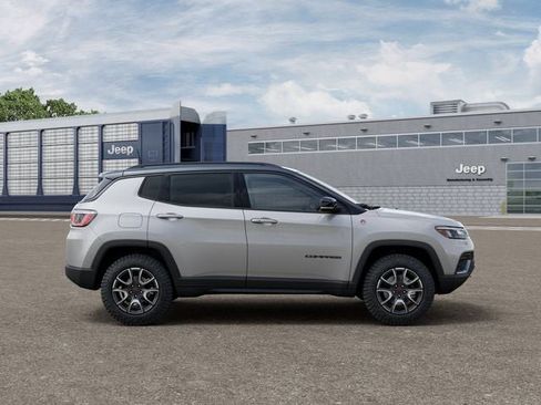 New 2026 Jeep Compass Trailhawk AWD/4WD image 9