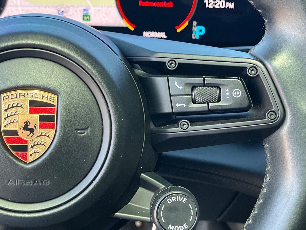 Used 2020 Porsche Taycan AWD/4WD image 20