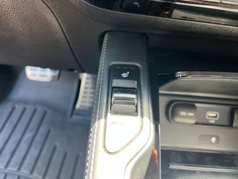 Certified 2022 Kia Telluride SX w/ SX Prestige Package AWD/4WD image 24