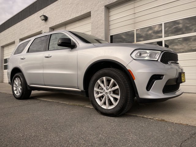 Used 2024 Dodge Durango SXT w/ 3rd Row Seating Group AWD/4WD image 10