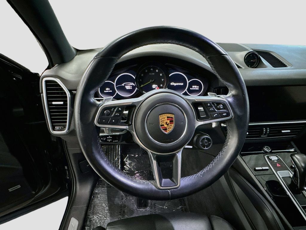 Used 2022 Porsche Cayenne Platinum Edition AWD/4WD image 11