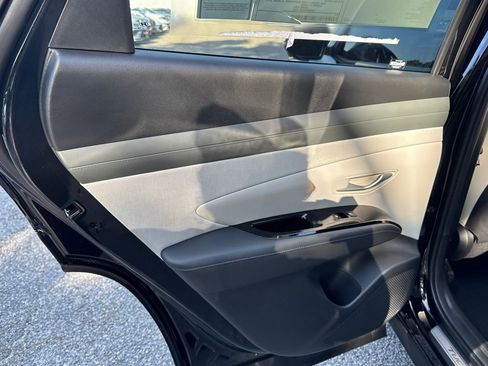 New 2026 Hyundai Tucson Limited FWD image 13