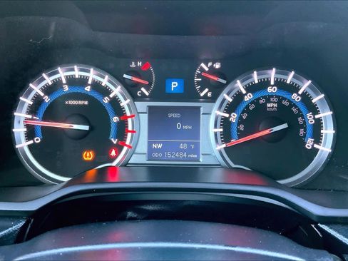 Used 2014 Toyota 4Runner SR5 image 25