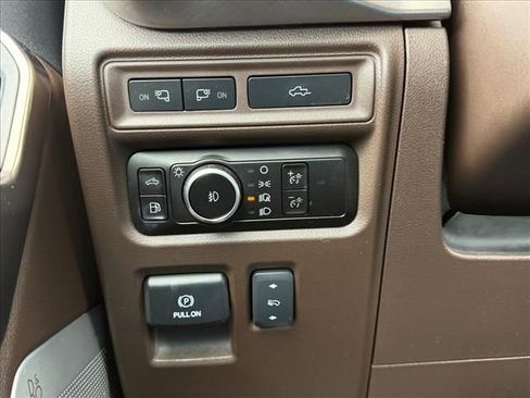 Used 2023 Ford F150 King Ranch w/ Equipment Group 601A High AWD/4WD image 23