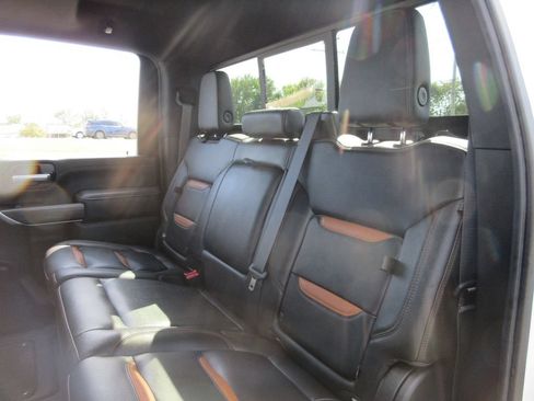 Certified 2021 GMC Sierra 2500 AT4 w/ AT4 Premium Plus Package AWD/4WD image 24