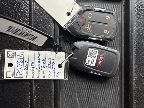 Used 2022 GMC Sierra 2500 Denali w/ Denali Black Diamond Edition image 52