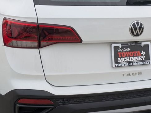 Used 2023 Volkswagen Taos S image 9