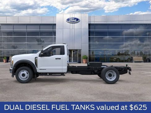New 2026 Ford F550 4x4 Regular Cab Super Duty w/ XL Chrome Package image 3