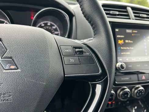 Used 2025 Mitsubishi Outlander Sport SE AWD/4WD image 17