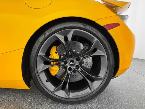 Used 2019 McLaren 720S Performance image 32