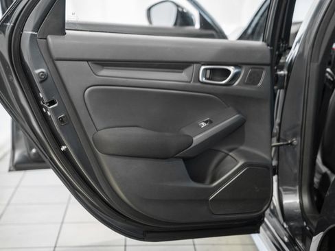 Used 2023 Honda Civic Sport image 32