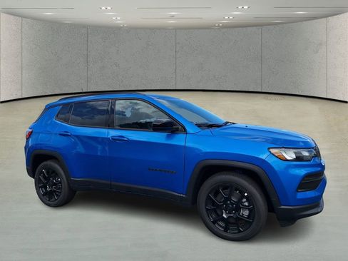 New 2026 Jeep Compass Latitude w/ Quick Order Package 29K AWD/4WD image 3