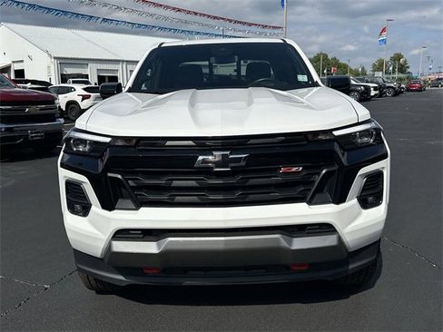 Used 2023 Chevrolet Colorado Z71 w/ Advanced Trailering Package image 3