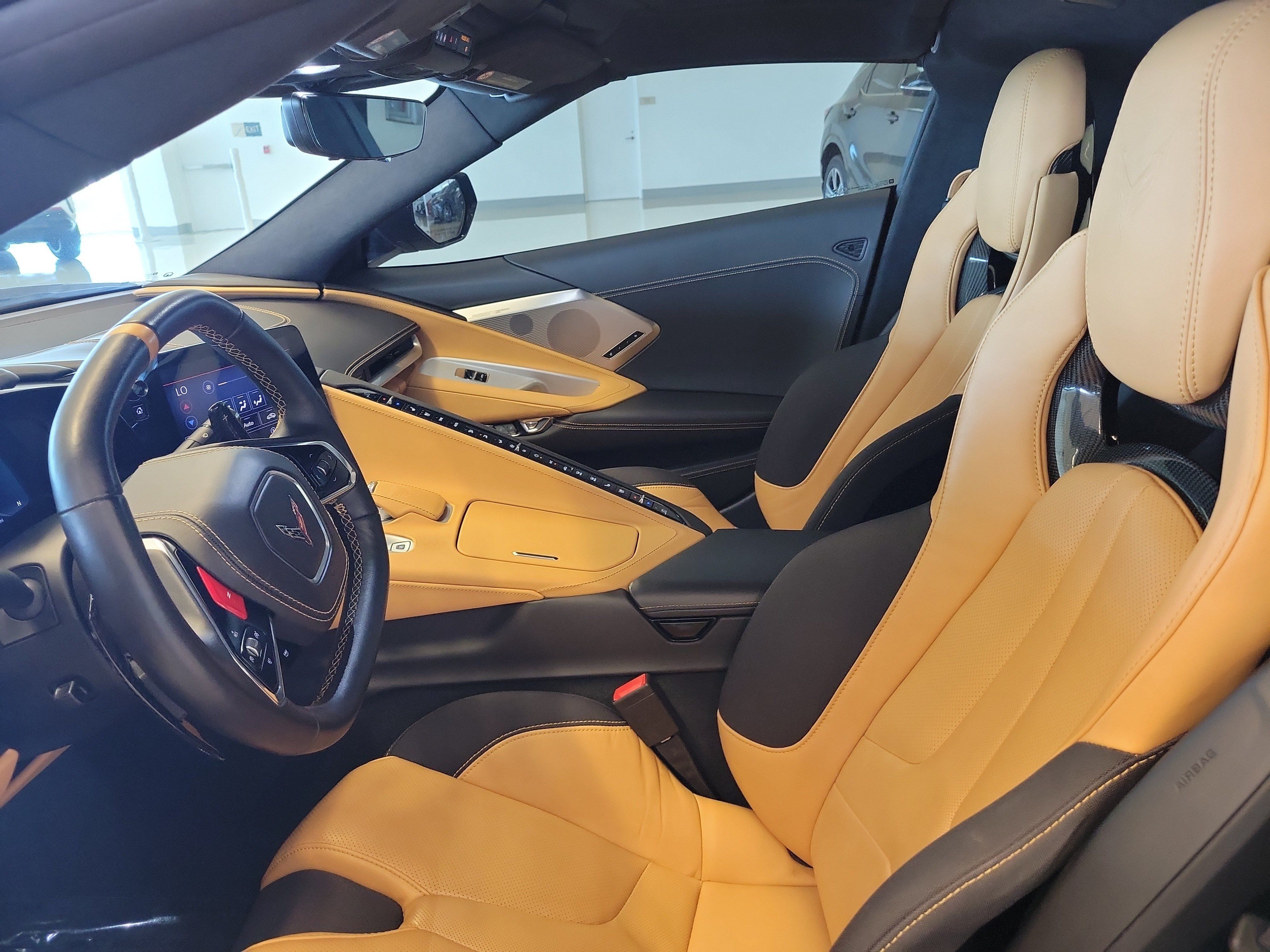 Used 2022 Chevrolet Corvette Stingray Premium Cpe w/ Z51 Performance Package RWD image 19