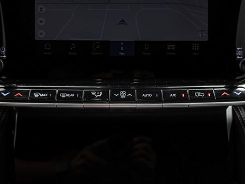 Used 2023 Jeep Wagoneer Series III w/ Convenience Group I image 25