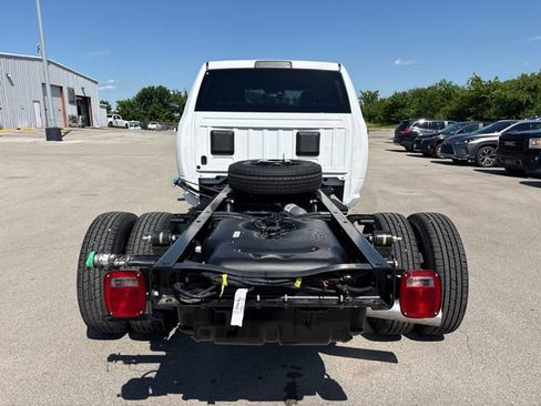 New 2026 RAM 3500 Tradesman w/ Chrome Appearance Group A AWD/4WD image 6