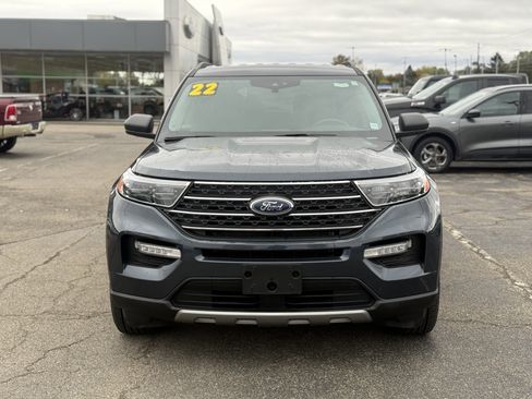 Certified 2022 Ford Explorer XLT w/ Equipment Group 202A image 6