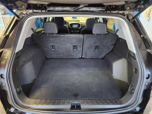 Used 2022 GMC Terrain SLE w/ Driver Convenience Package image 15