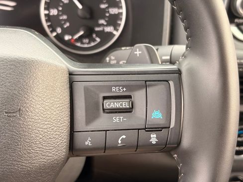 Certified 2025 Nissan Rogue SV FWD image 28