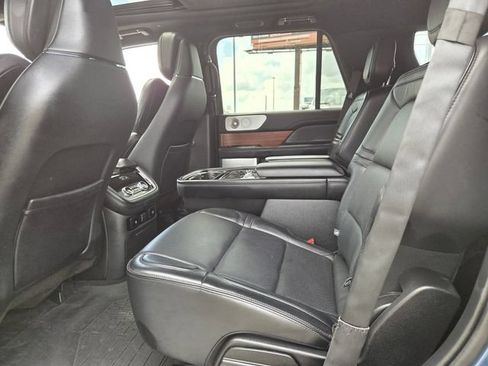 Used 2019 Lincoln Navigator Reserve w/ Cargo Package AWD/4WD image 6