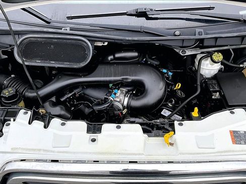 Used 2018 Ford Transit 250 130 Low Roof w/ Exterior Upgrade Package image 28