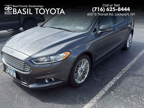 Used 2016 Ford Fusion SE w/ Equipment Group 202A AWD/4WD image 1