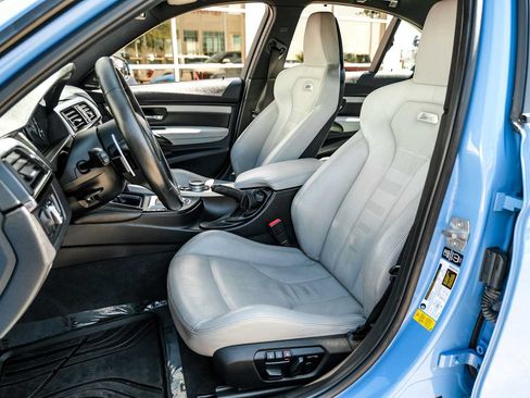 Used 2015 BMW M3 RWD image 29