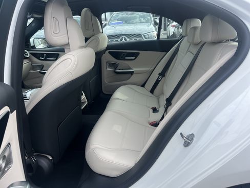 Certified 2023 Mercedes-Benz C 300 4MATIC Sedan image 33
