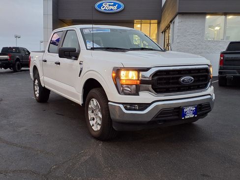 Used 2023 Ford F150 XLT image 2