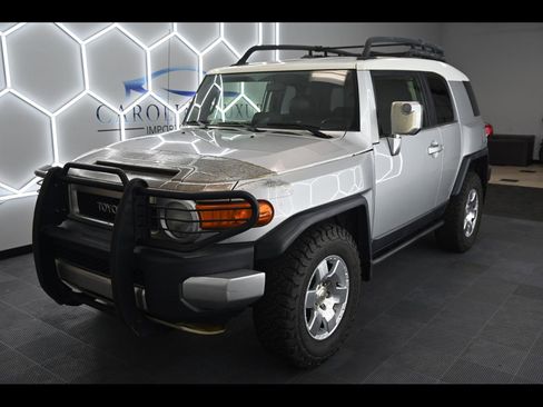 Used 2007 Toyota FJ Cruiser 4WD image 1