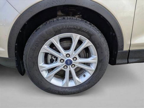 Used 2018 Ford Escape SE image 22