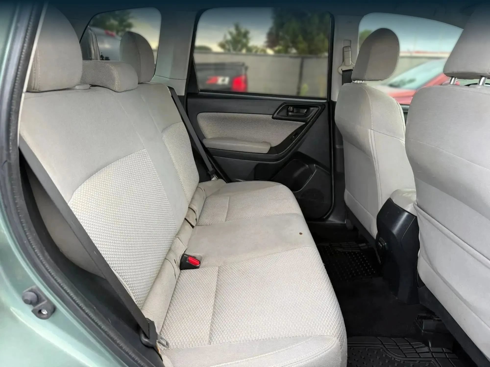 Used 2017 Subaru Forester 2.5i AWD/4WD image 20