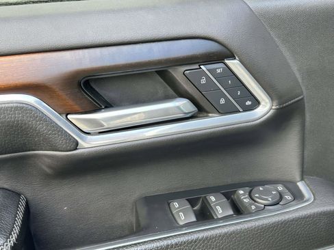 Used 2024 GMC Sierra 2500 Denali w/ Denali Reserve Package image 18