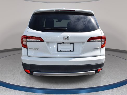 Certified 2021 Honda Pilot EX image 8