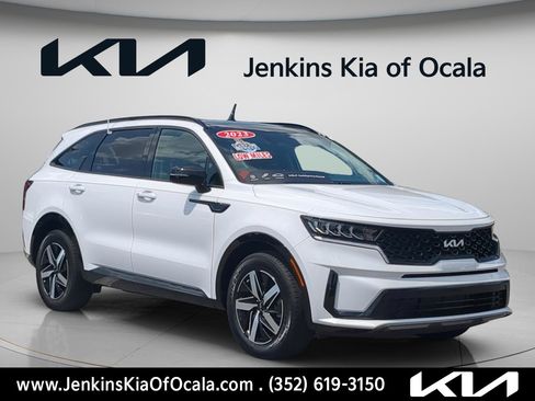 Used 2023 Kia Sorento S w/ Panoramic Sunroof Package FWD image 1