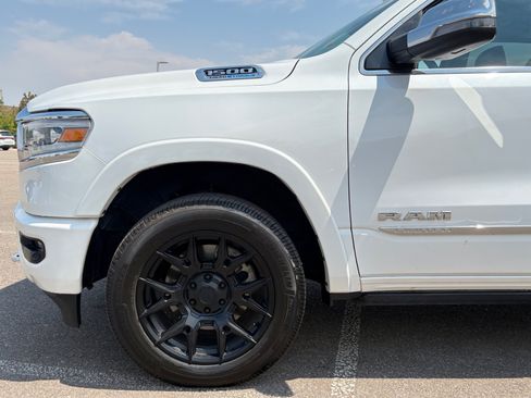 Used 2023 RAM 1500 Limited AWD/4WD image 11