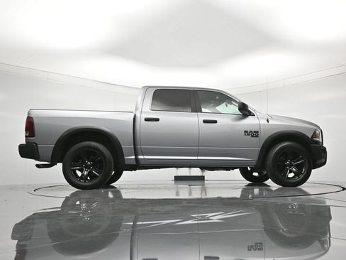 Used 2024 RAM 1500 Warlock RWD image 39